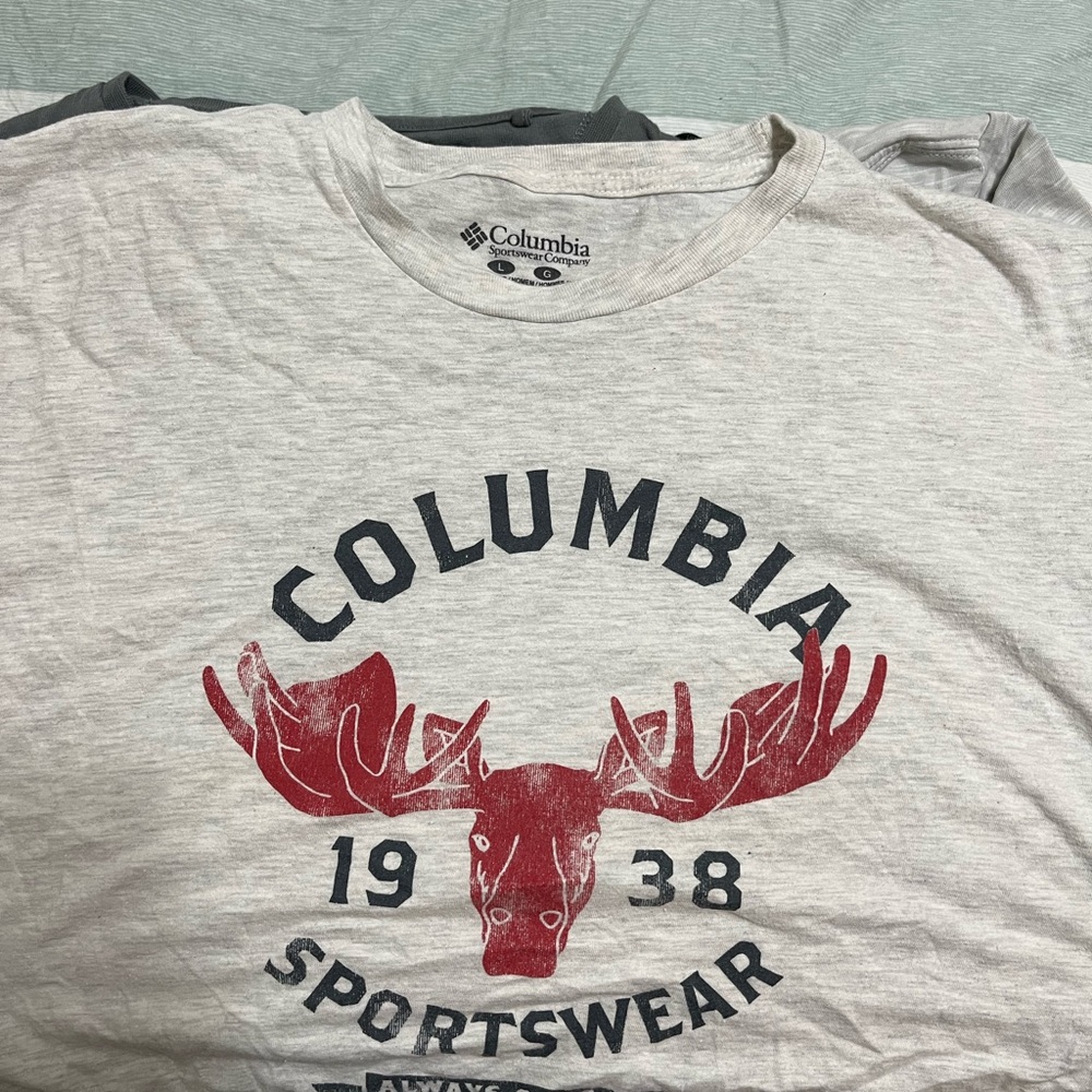 Columbia tee